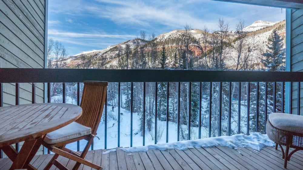 Riverside Condos C202 by AvantStay Condo Close To Downtown Town Park Ski Lift 8